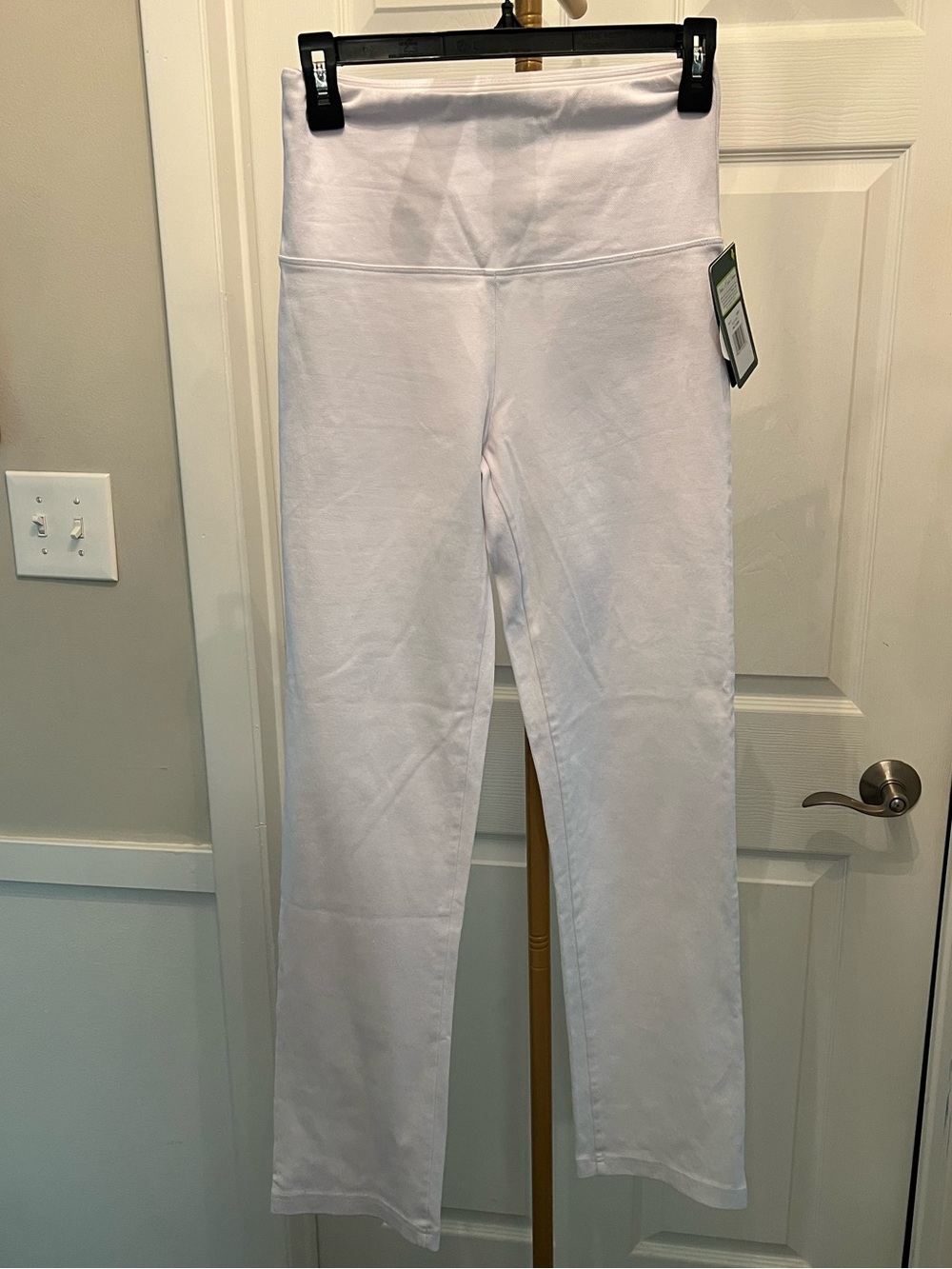 Lysse White Straight-Leg Pull-On Pants